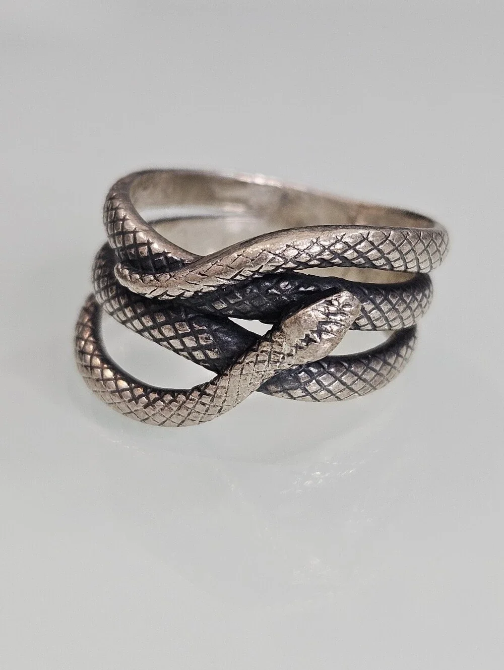 Sterling Silver Snake Reptile 925 Twist Ring Size 8 US